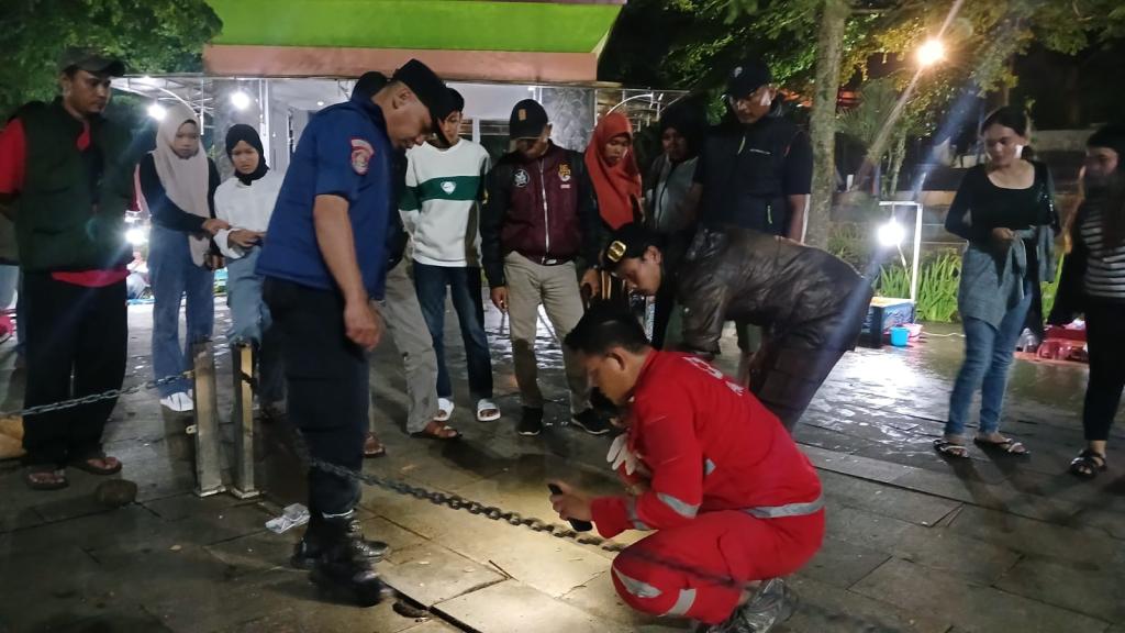 Petaka Malam Tahun Baru 2025: Seorang Bocah Alami Luka Serius di Jari Akibat Ledakan Kembang Api