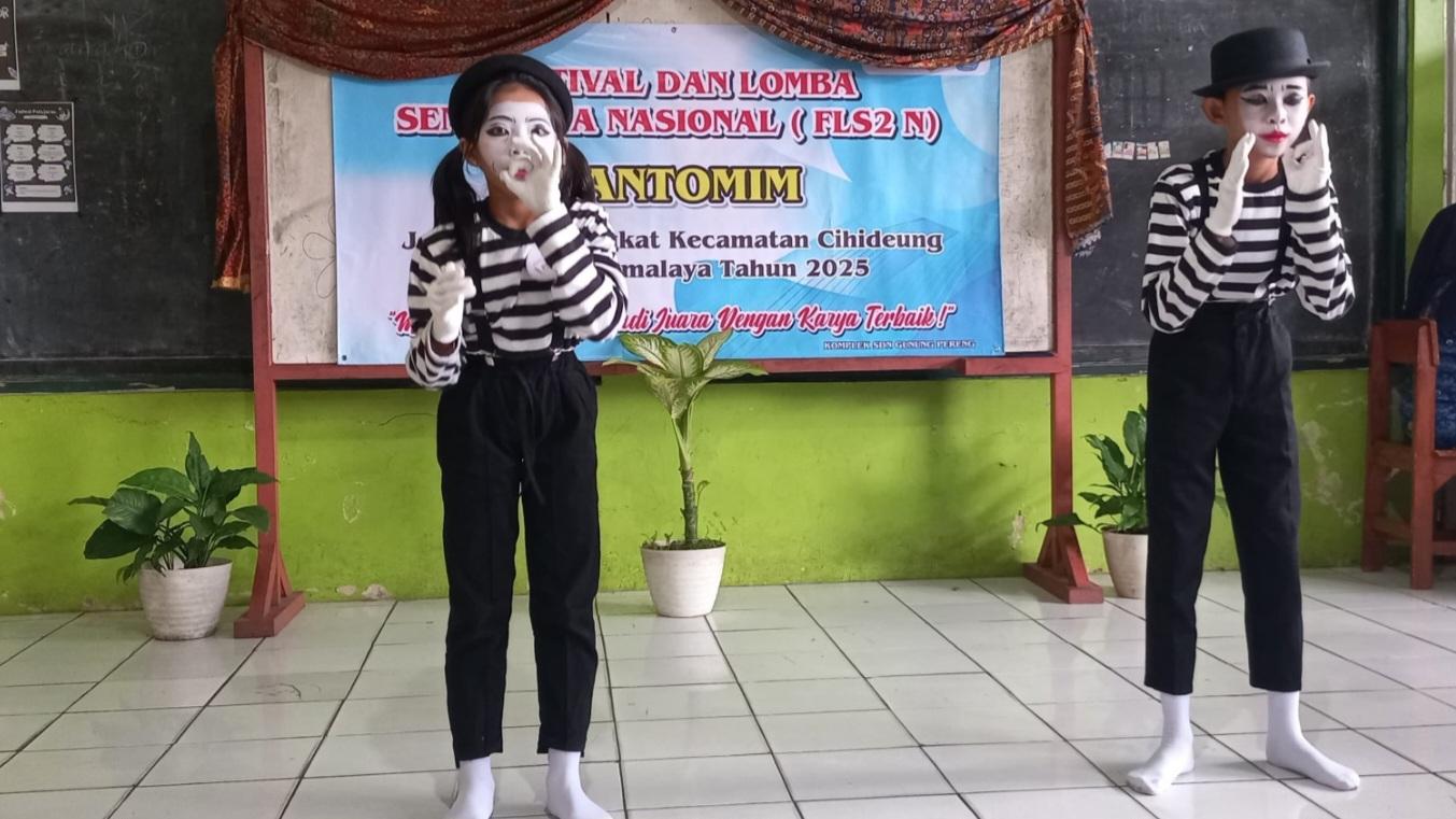 Lomba Pantomim FLS2N 2025 di Kecamatan Cihideung, Ajang Kreativitas Siswa SD