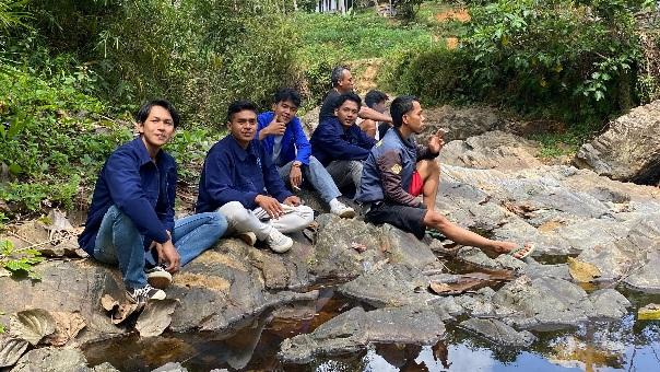 Mahasiswa Universitas Cipasung Tasikmalaya Gelar KKN-T di Desa Sirnagalih untuk Pengembangan Wisata Sungai Ciwangsa