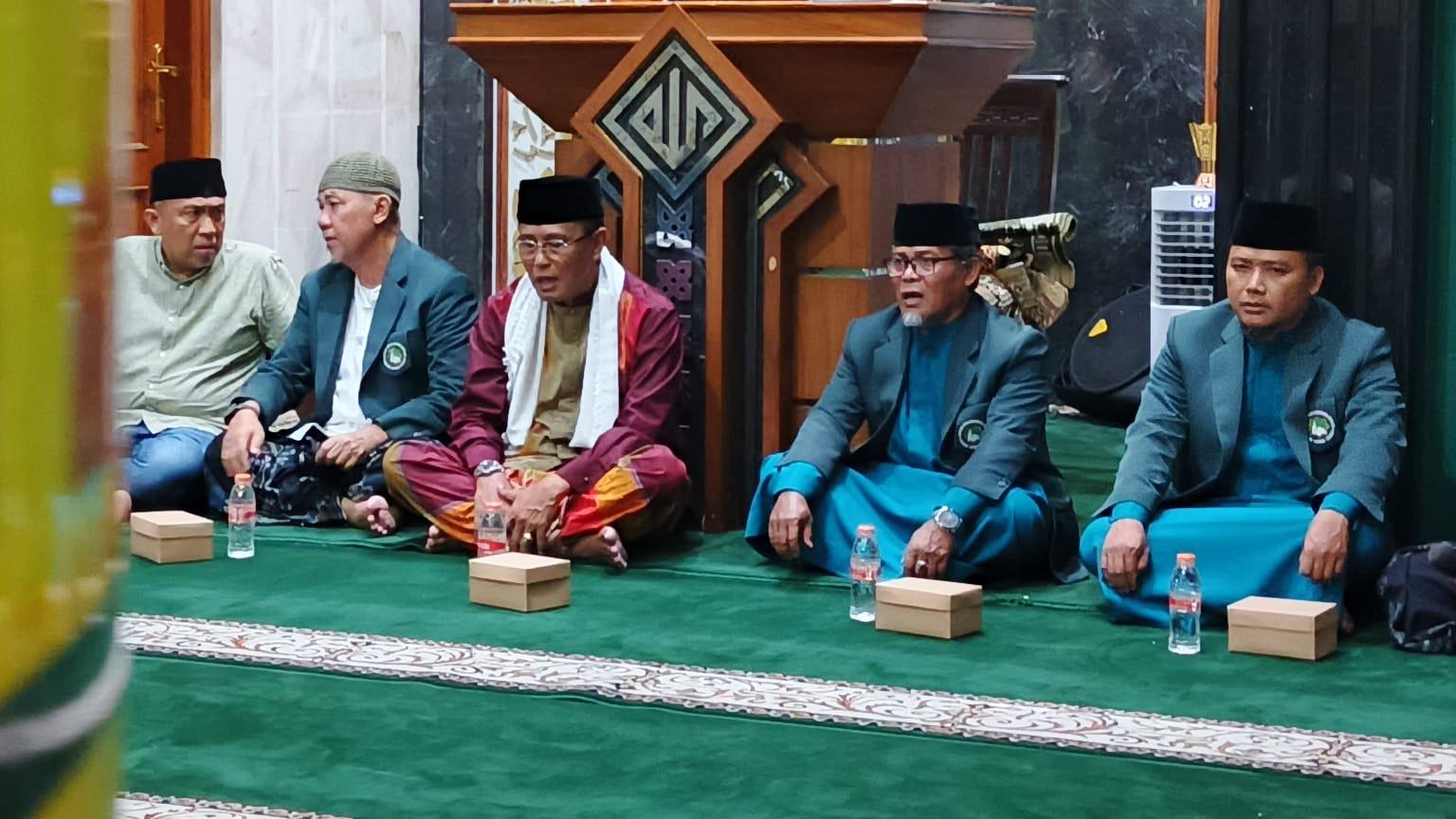 Malam Takbiran Idul Adha, Bupati Herdiat Kumandangkan Takbir di Masjid Agung Ciamis