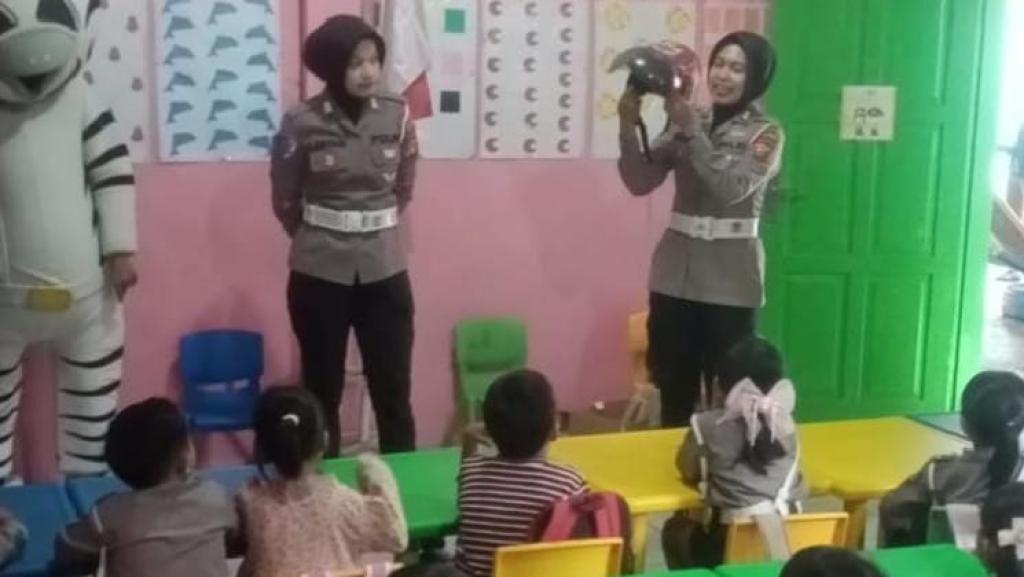 Melalui Program Polsanak, Polres Ciamis Tanamkan Budaya Tertib Lalu Lintas Sejak Dini