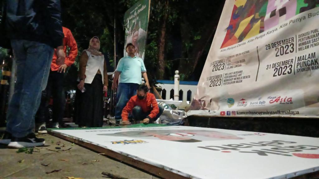 Memasuki Masa Tenang, KPU Kota Tasikmalaya Tertibkan Alat Peraga Kampanye