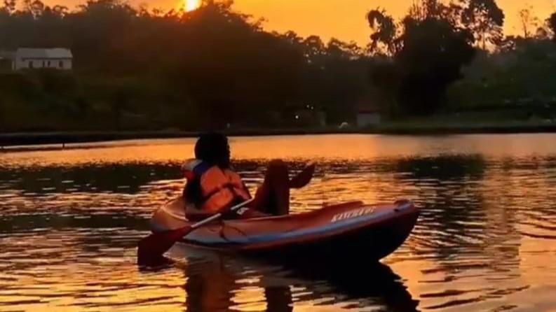 Ngabuburit Seru di Ciamis: Petualangan Kayak di Situ Lengkong dan Situ Cibubuhan