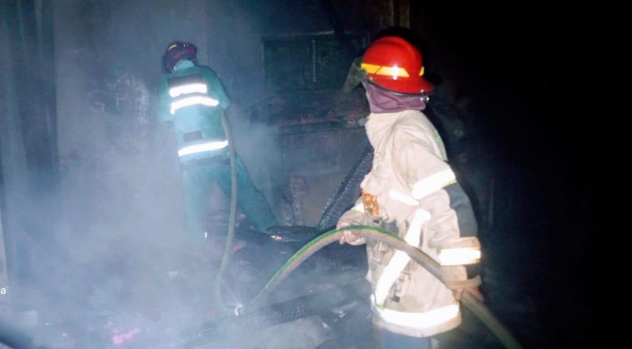 Pabrik Kue di Ciamis Ludes Terbakar, Kerugian Capai Rp100 Juta