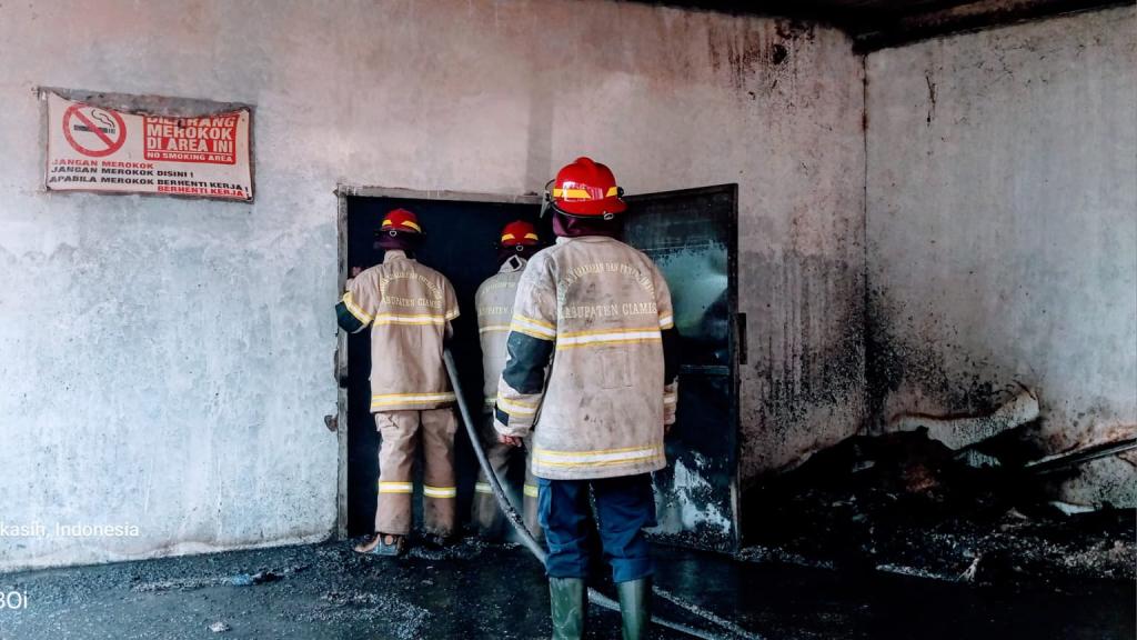 Pabrik Pengolahan Kayu di Ciamis Nyaris Ludes Terbakar