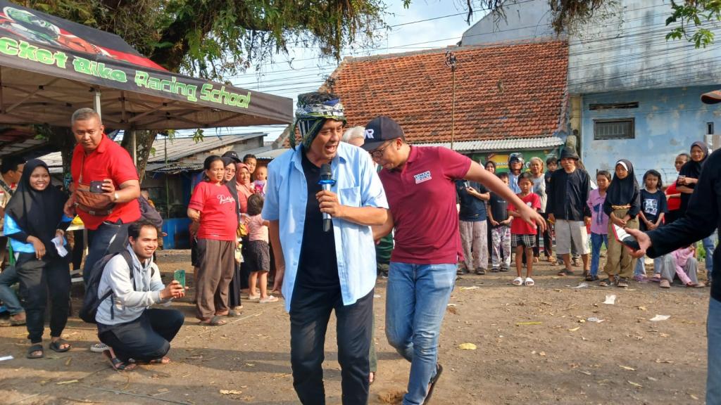 Pasangan Viman-Diky Perkenalkan Kaulinan Tradisional untuk Lestarikan Budaya di Tasikmalaya