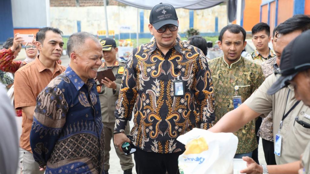 Pastikan Stok Beras Aman, Pj Wali Kota Tasikmalaya Tinjau Gudang Bulog