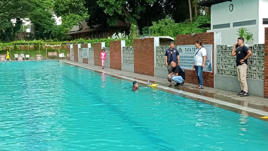 Pelajar SMP Meninggal Setelah Mengikuti Pelajaran Renang di Mangkubumi Park Tasikmalaya