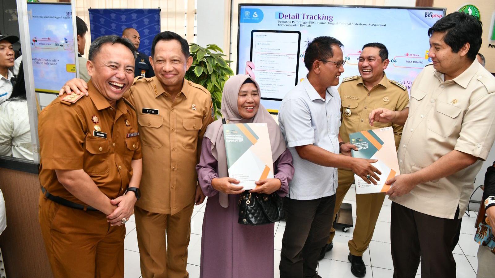 Pemerintah Provinsi Jawa Barat Percepat Layanan PBG untuk MBR, Wujudkan Hunian Layak dan Terjangkau