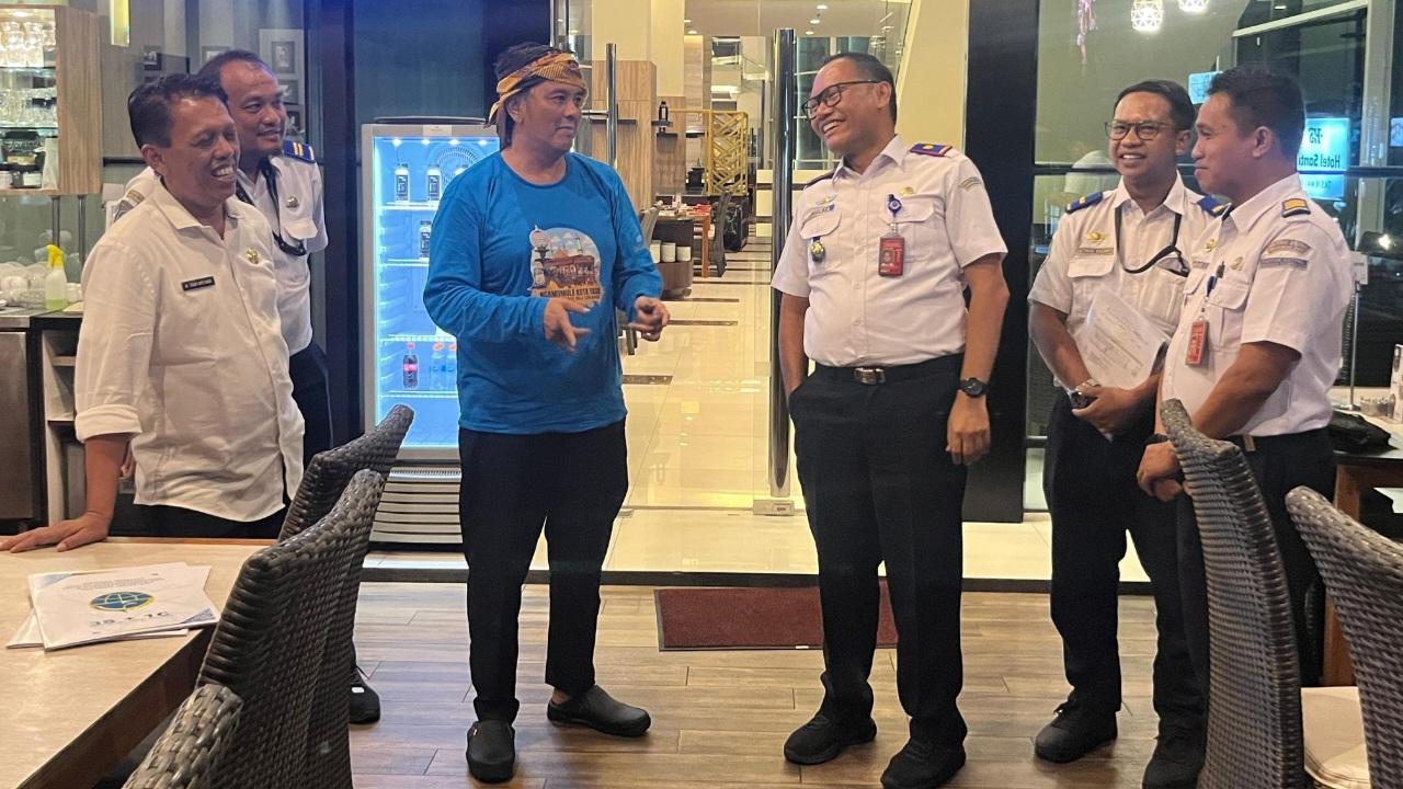 Pemkot Tasikmalaya Dorong Reaktivasi Bandara Wiriadinata, Wakil Wali Kota Temui Kepala Bandara Cakrabhuwana