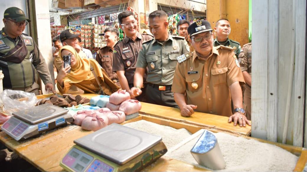 Penataan Pasar Banjar Dimulai, Pedagang Kios Bantaran Sungai Tolak Direlokasi