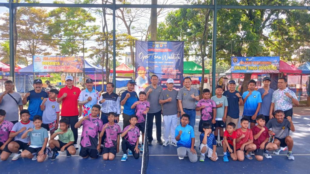 Pencarian Bibit Tenis Berbakat, Pemkot dan Pelti Kota Tasikmalaya Gelar Turnamen OTW Wali Kota 2024