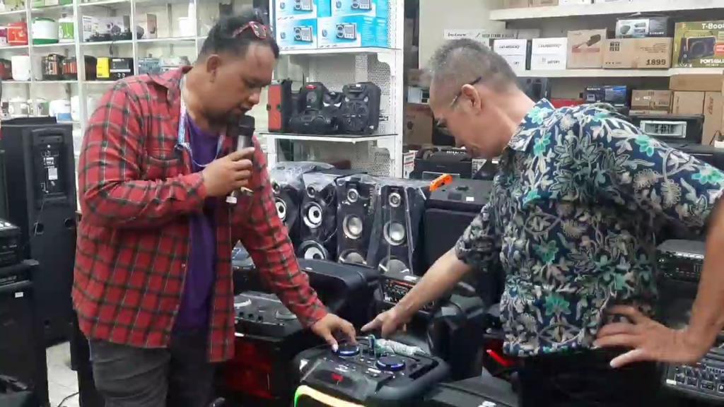 Berkah HUT Ke-79 RI: Penjual Speaker Portable di Tasikmalaya Kebanjiran Order