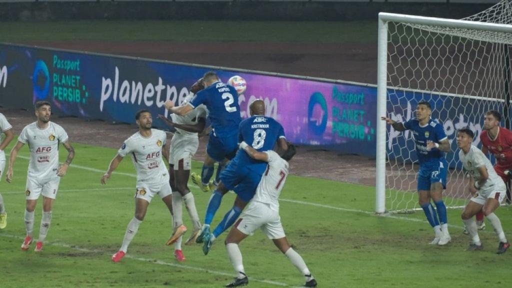 Persib Bandung Taklukkan Persik Kediri 4-1, Perkokoh Puncak Klasemen Liga 1