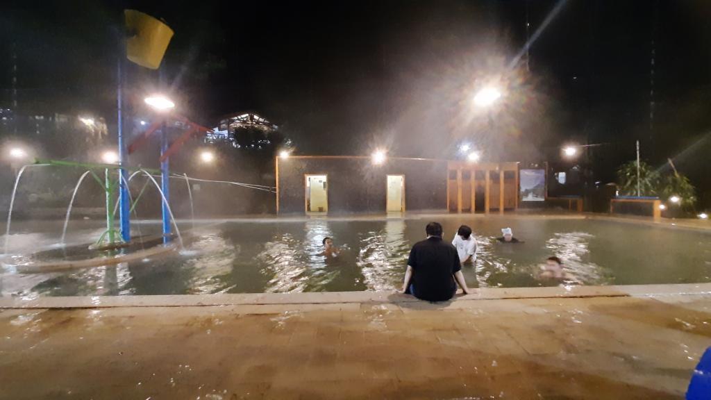 Pesona Pemandian Air Panas Galunggung, Destinasi Relaksasi di Kaki Gunung