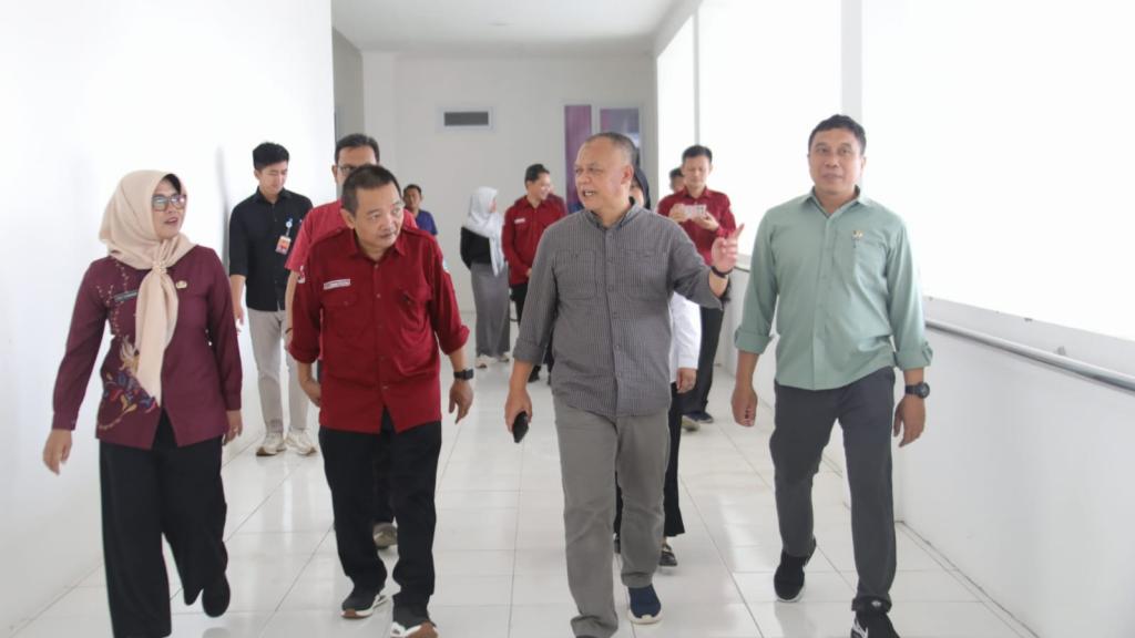 Pj Wali Kota Tasikmalaya Tinjau RSUD Dewi Sartika: Upaya Optimalkan Pelayanan Kesehatan