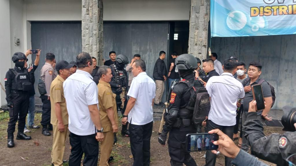 Polda Jabar Gerebek Home Industri Pembuat Obat Terlarang di Jalan Letjen Mashudi Tasikmalaya