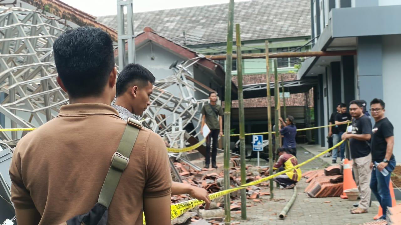 Polisi Selidiki Ambruknya Gazobo di Unsil Tasikmalaya yang Timpa Mahasiswa