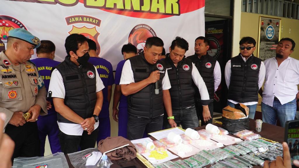 Polres Banjar Ungkap Jaringan Sabu, Tiga Pengedar Ditangkap dengan Barang Bukti 31,24 Gram