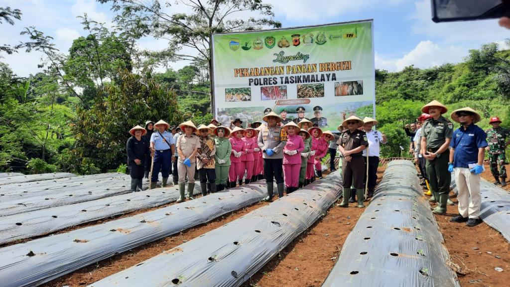 Polres Tasikmalaya Dukung Ketahanan Pangan dengan Launching Pekarangan Pangan Bergizi