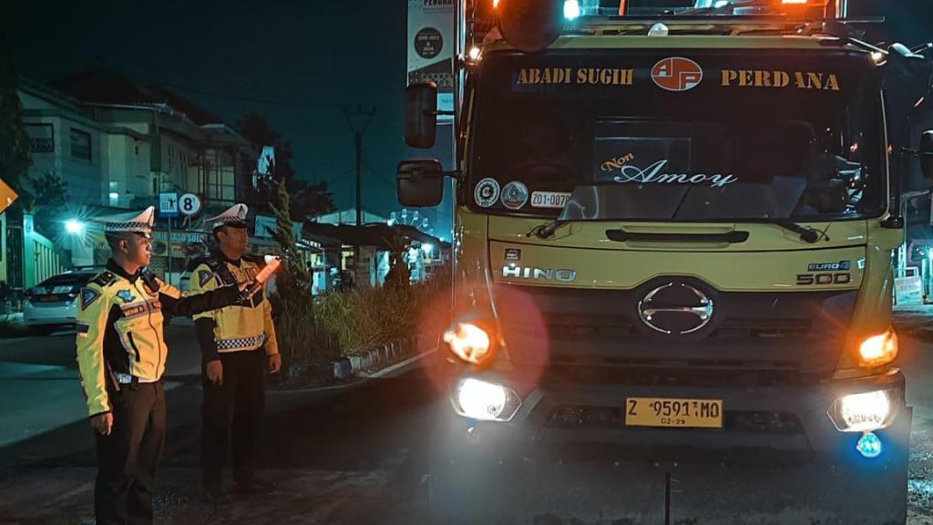 Polres Tasikmalaya Larang Kendaraan Sumbu Tiga Beroperasi Selama Libur Nataru