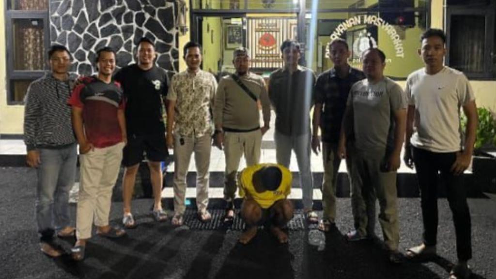 Polsek Indihiang dan Resmob Polres Tasikmalaya Kota Tangkap Pelaku Pembobolan Konter Ponsel Kurang dari 24 Jam