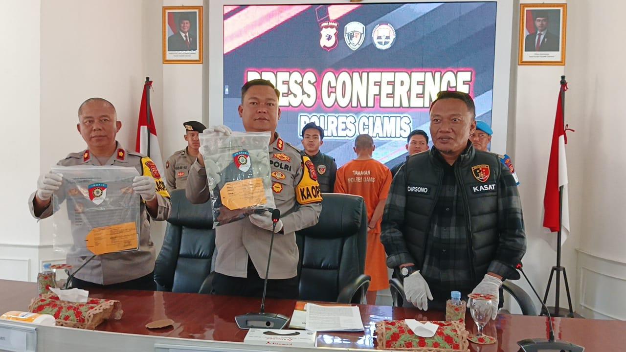 Pria di Ciamis Sebar Video Asusila Mantan Pacar ke Wali Kelas dan Teman Korban, Gegara Sakit Hati Hubungan Tak Direstui Orang Tua