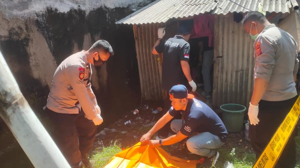 Pria Warga Karangnunggal Tasikmalaya Ditemukan Meninggal di Pasar Rel