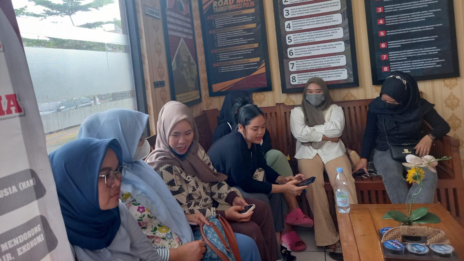 Puluhan Ibu-Ibu di Tasikmalaya Diduga jadi Korban Investasi Bodong, Kerugian Capai Ratusan Juta Rupiah