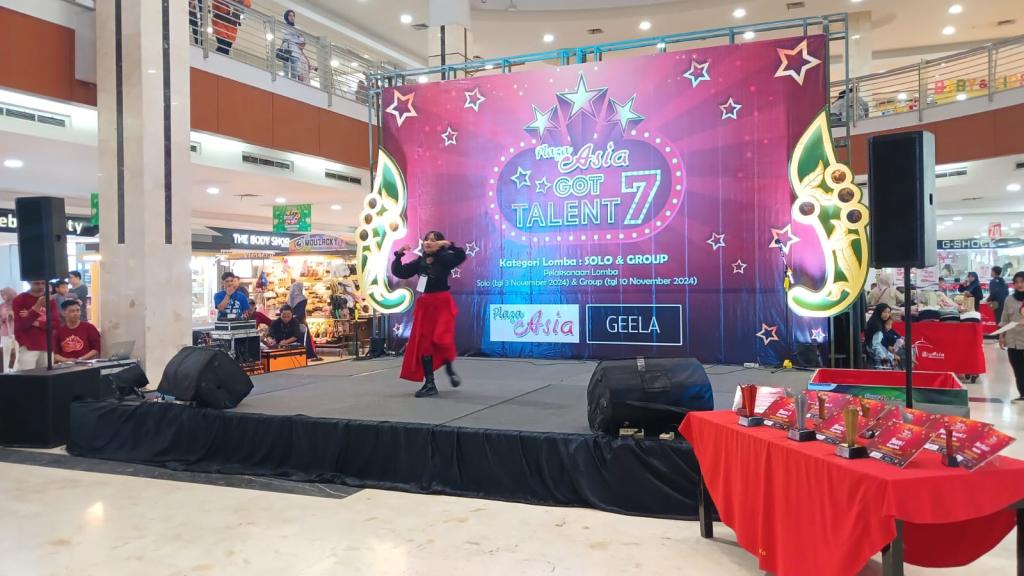 Puluhan Peserta Kategori Solo Antusias Ikuti Plaza Asia Got Talent 7