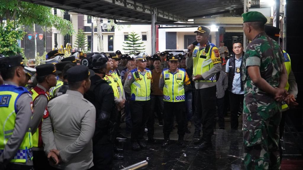 Ratusan Personel Gabungan Amankan Debat Publik Kedua Pilkada Kabupaten Tasikmalaya