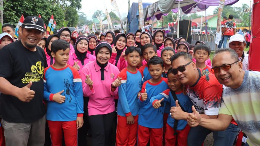 Ribuan Warga Meriahkan Jalan Santai HUT ke-80 RI Bersama Polres Ciamis