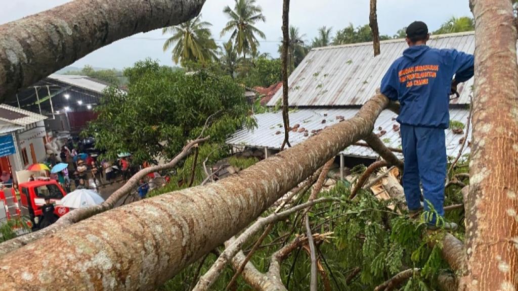 Rumah Warga Banjaranyar Ciamis Rusak Diterjang Angin Kencang, Seorang ART Luka-Luka