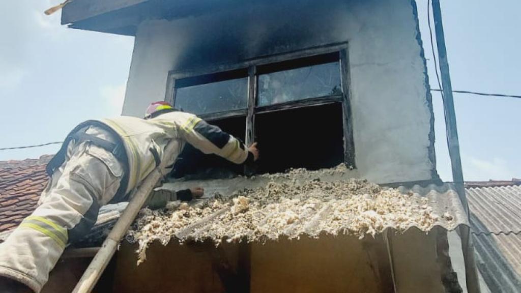 Rumah Warga Ciamis Nyaris Ludes Terbakar, Kerugian Diperkirakan Rp 5 Juta