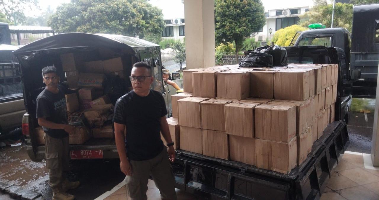 Satpol PP Kota Tasikmalaya Bongkar Gudang Miras di Jalan Letjen Mashudi, 6.489 Botol Diamankan Jelang Tahun Baru 2026