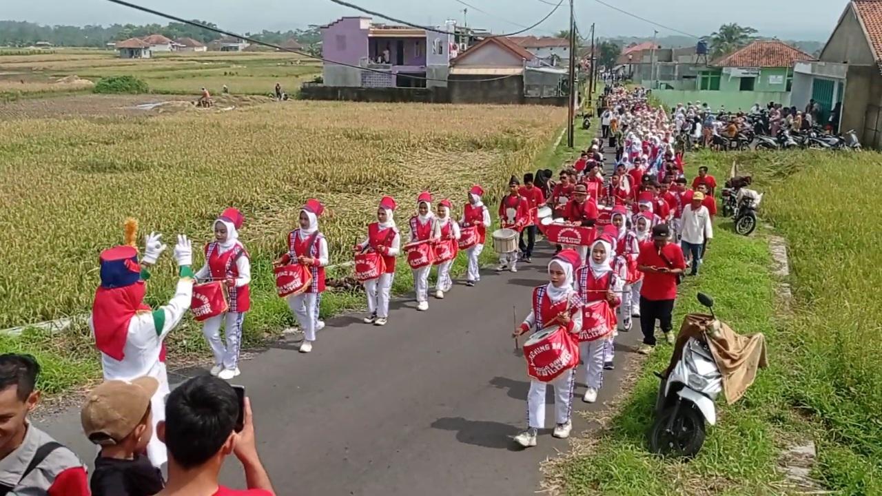 Ribuan Warga Awiluar Purbaratu Meriahkan Pawai Ta'aruf Sambut Imtihanan 2025 dan Ramadan