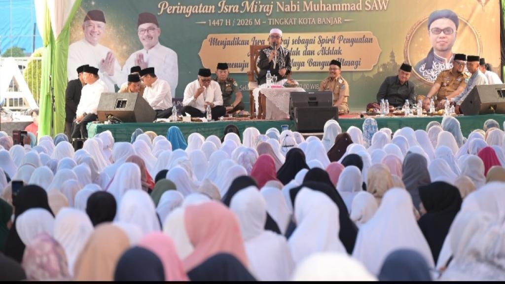 Ribuan Jemaah Padati Alun-Alun Kota Banjar pada Peringatan Isra Mikraj