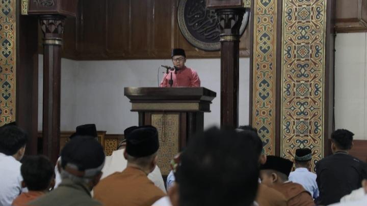 Wali Kota Tasikmalaya Singgung Soal Berita Bohong di Mimbar Salat Id Masjid Agung