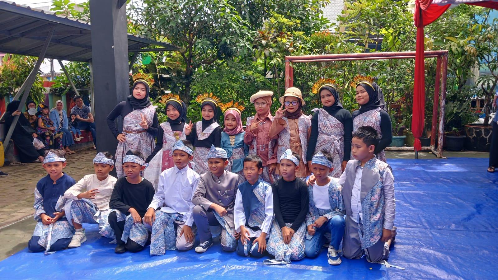 Kemeriahan Hari Guru Nasional 2024: SDN Citapen Tasikmalaya Gelar Karya P5 dan Pertunjukan Seni