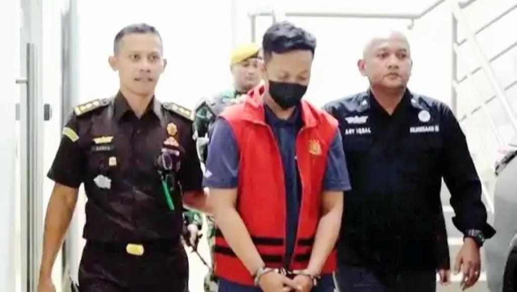 Sempat Kabur ke Kamboja, Tersangka Korupsi KUR BRI Ciamis Dibekuk Kejati Jabar setelah 2 Tahun Buron