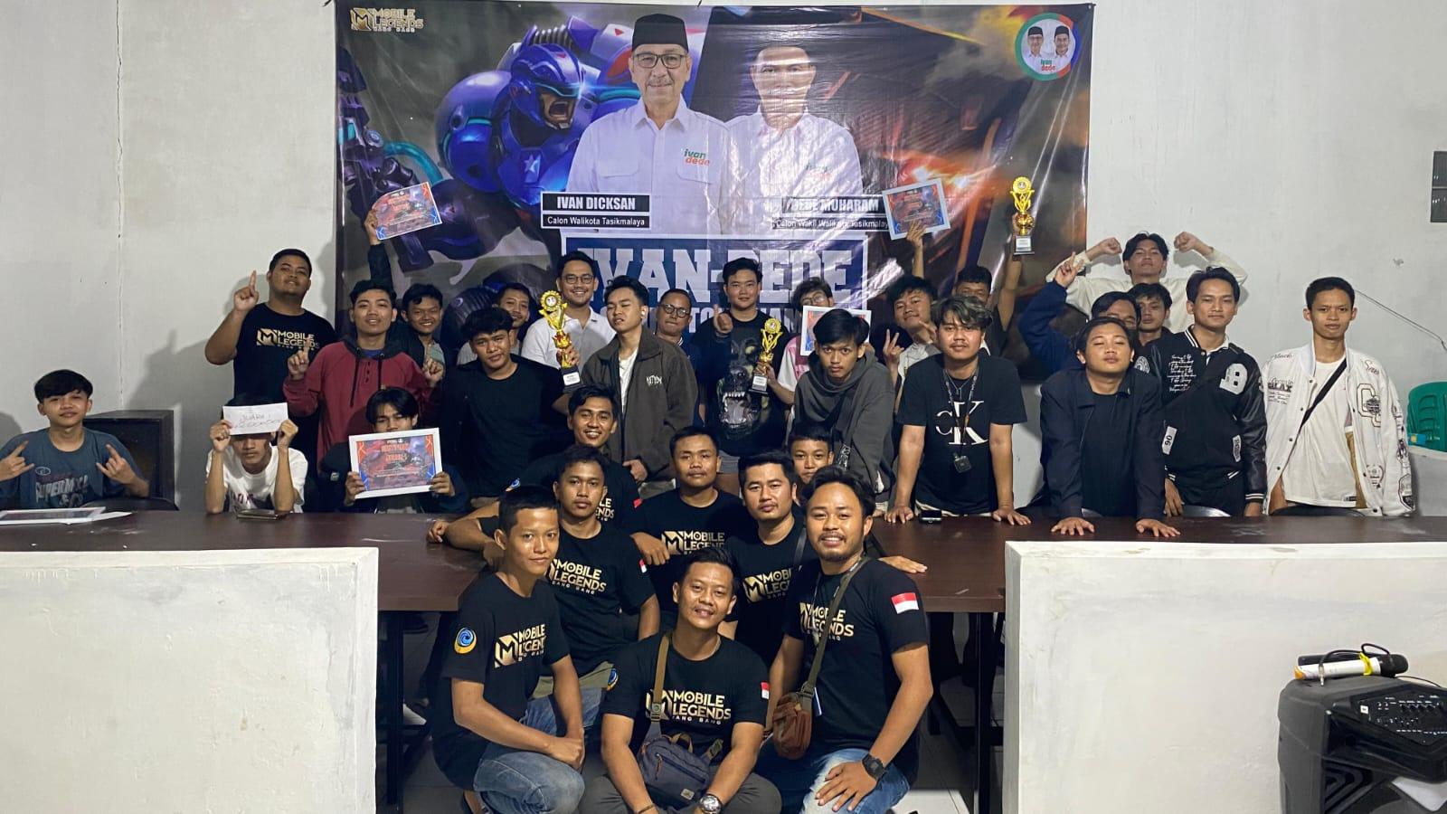 Squad FAST KIEE Raih Juara 1 di Ivan-Dede Esport Tournament