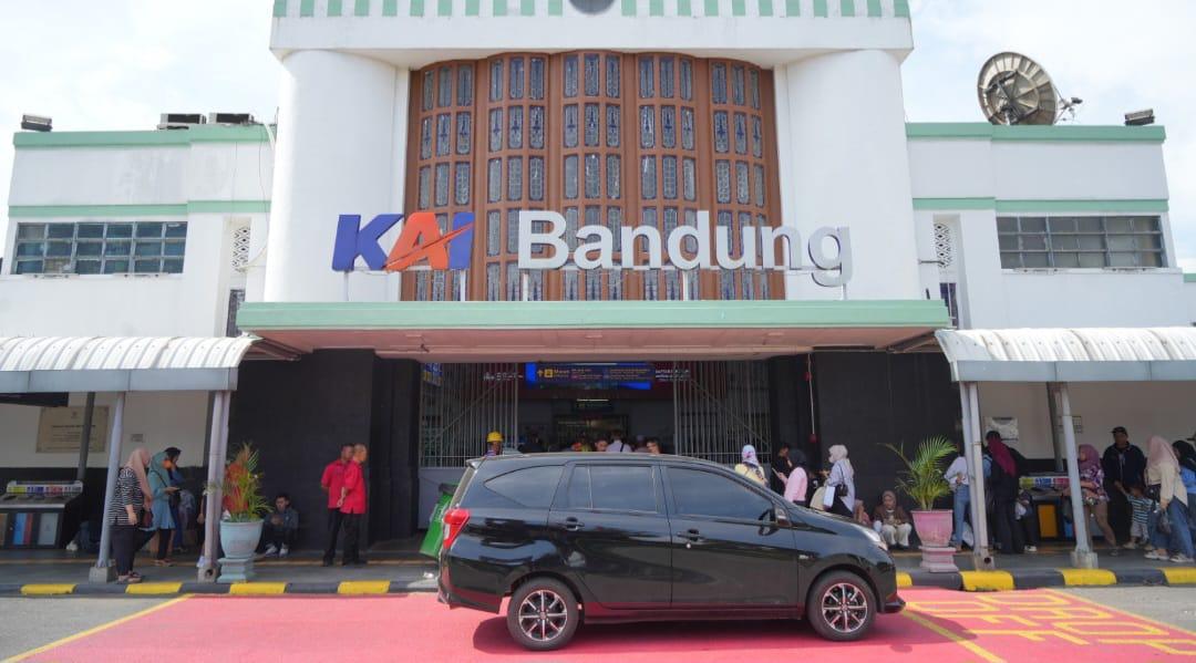 Stasiun Bandung, Pusat Transportasi Kereta Api Tertua dan Terpenting di Jawa Barat