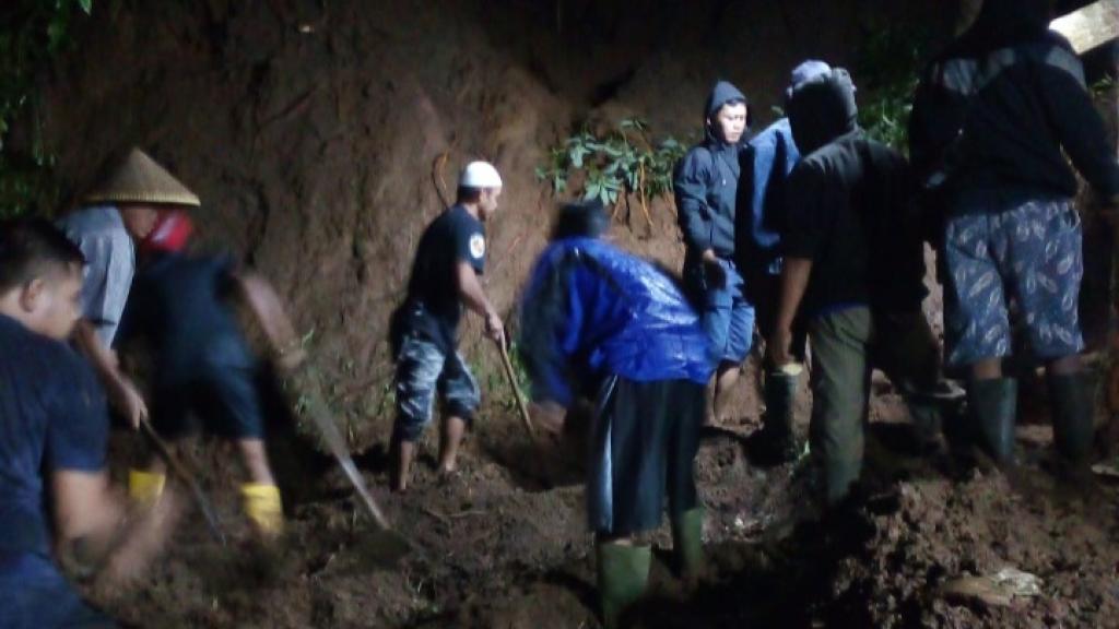 Tanah Longsor di Tasikmalaya, Satu Warga Tewas Tertimbun