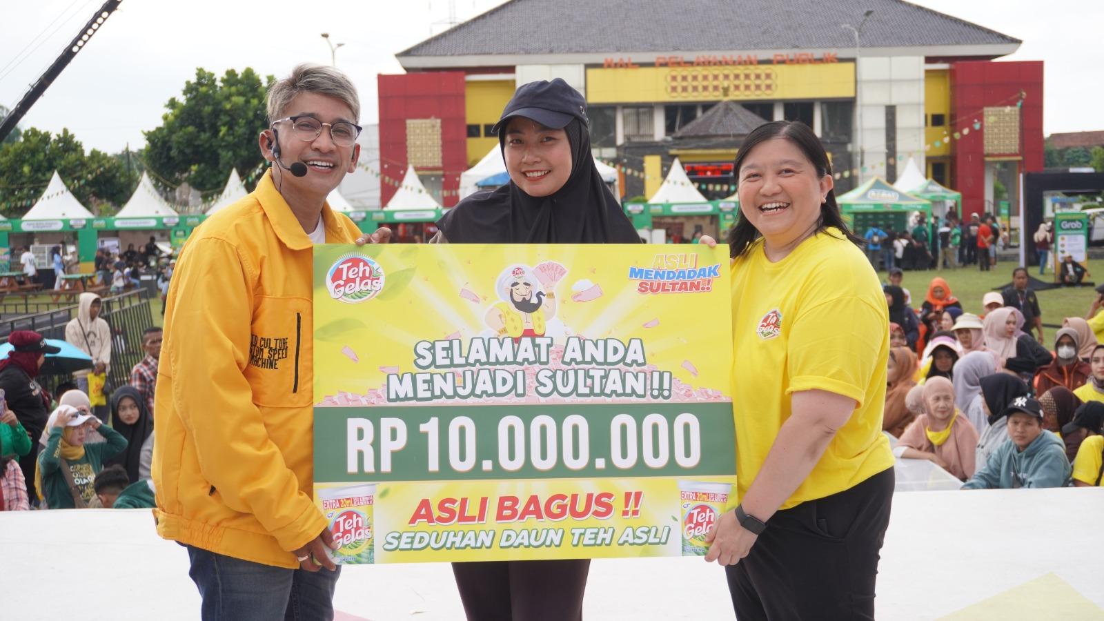 Teh Gelas Rayakan 18 Tahun dengan Program Asli Mendadak Sultan di Tasikmalaya