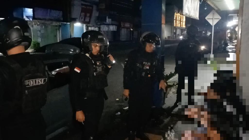 Tim Maung Galunggung Bubarkan Nongkrong Pemuda di Jalan HZ Mustofa Tasikmalaya