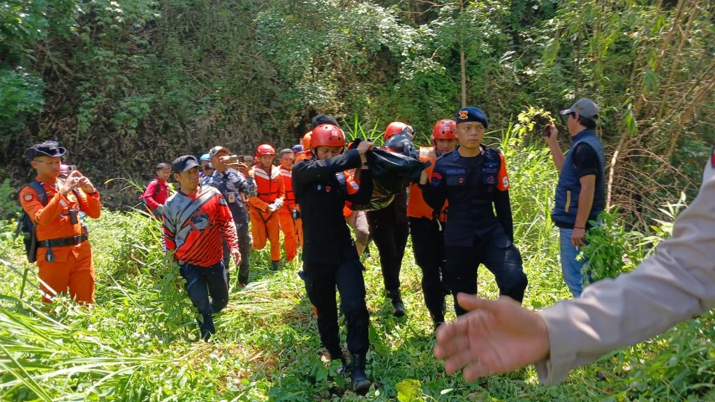 Tim SAR Gabungan Temukan Pelajar Tersedot Arus Sungai Citanduy dalam Kondisi Meninggal