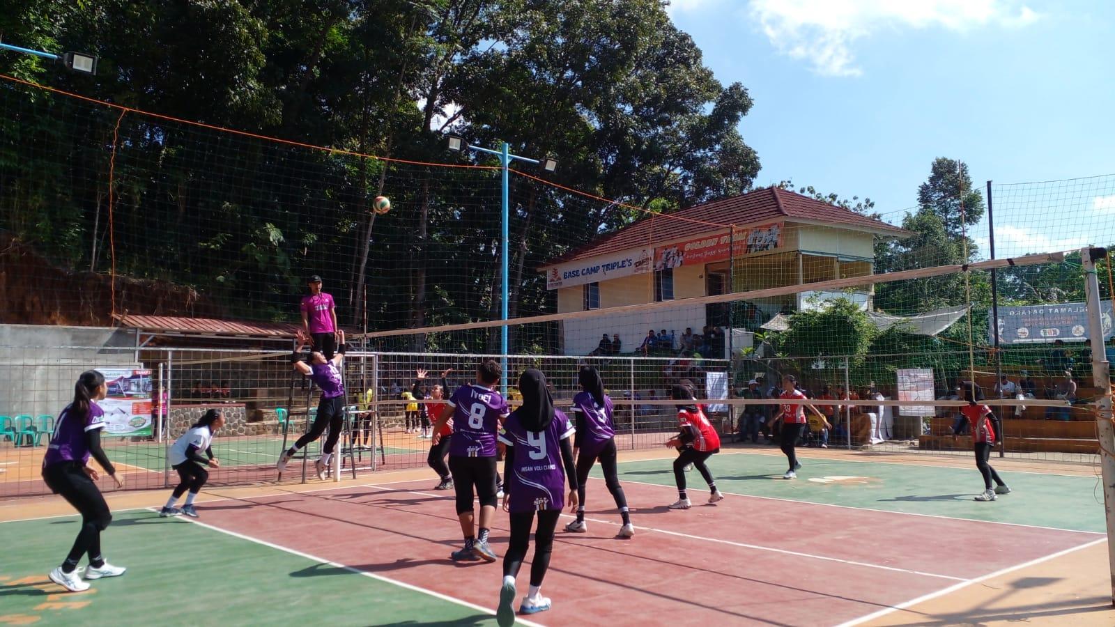 Tim Voli Putri Neduma SMPN 2 Majalengka Juara di Laga Persahabatan Ciamis