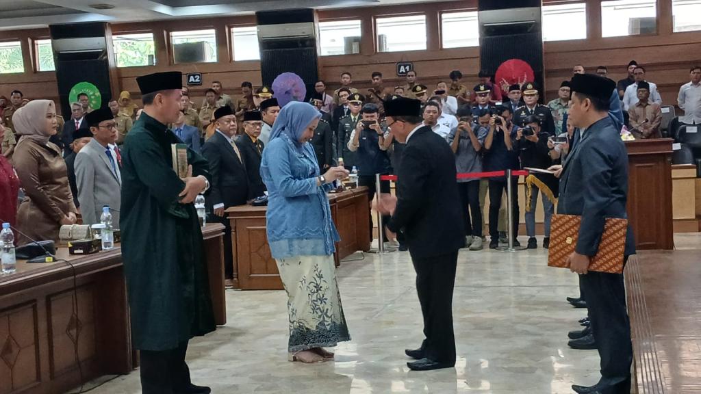 Tsaniah Nur Jannah Resmi Dilantik sebagai Anggota DPRD Kota Tasikmalaya Gantikan Wahyu Sumawidjaja