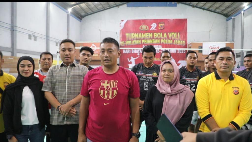 Polres Tasikmalaya Kota Raih Juara 1 Turnamen Bola Voli se-Wilayah Priangan Polda Jabar