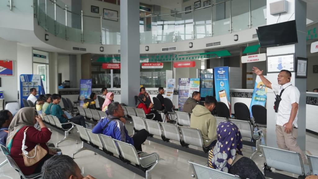 Usai Libur Lebaran, Antrean Warga di Samsat Kota Banjar Meningkat Tiga Kali Lipat